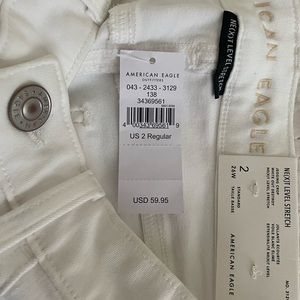 Esta completamente nuevo, nunca se usó.